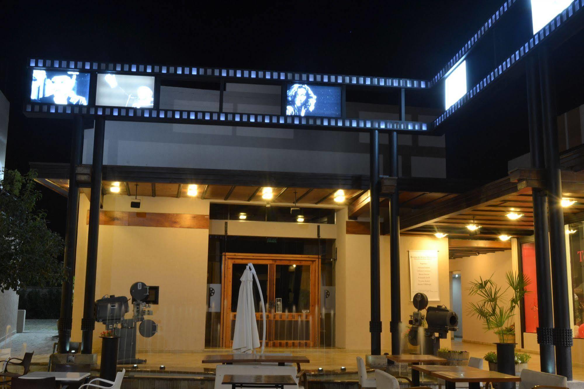Plaza Paradiso Petit Hotel Chacras de Coria Exterior photo